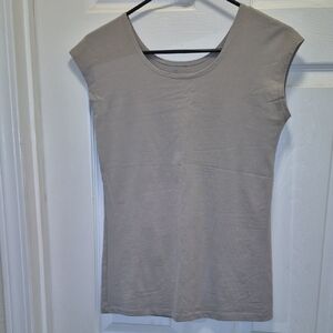 Elegant Gray Women's Short Sleeve Top